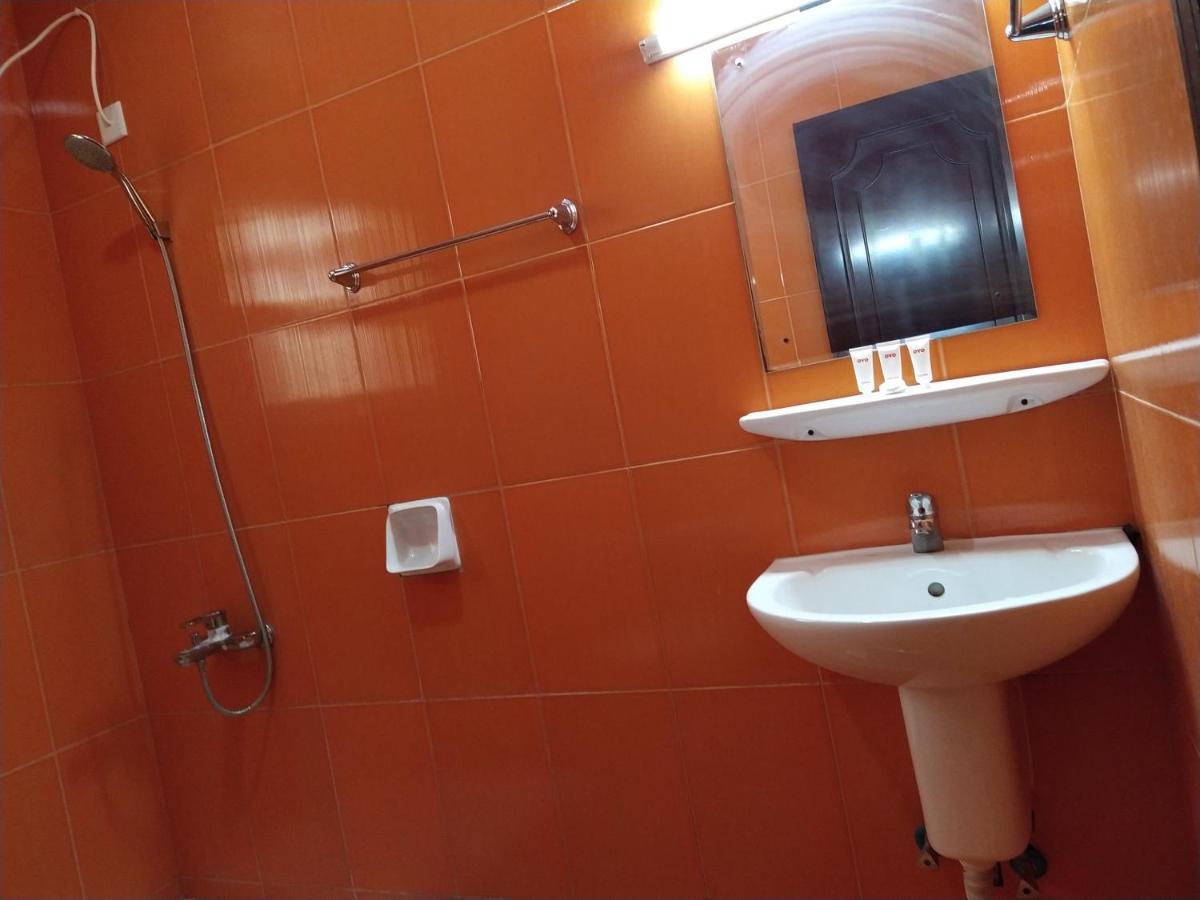 Super Oyo 107 Al Areen Hotel Apartments Shāhiq Kültér fotó